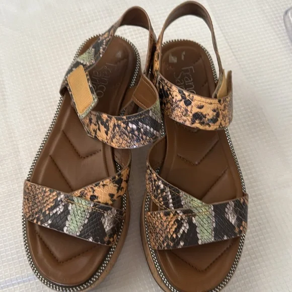 FRANCO SARTO Platform Wedge Sandals, Velcro Strap. Women's Size 8M - Picture 6 of 9